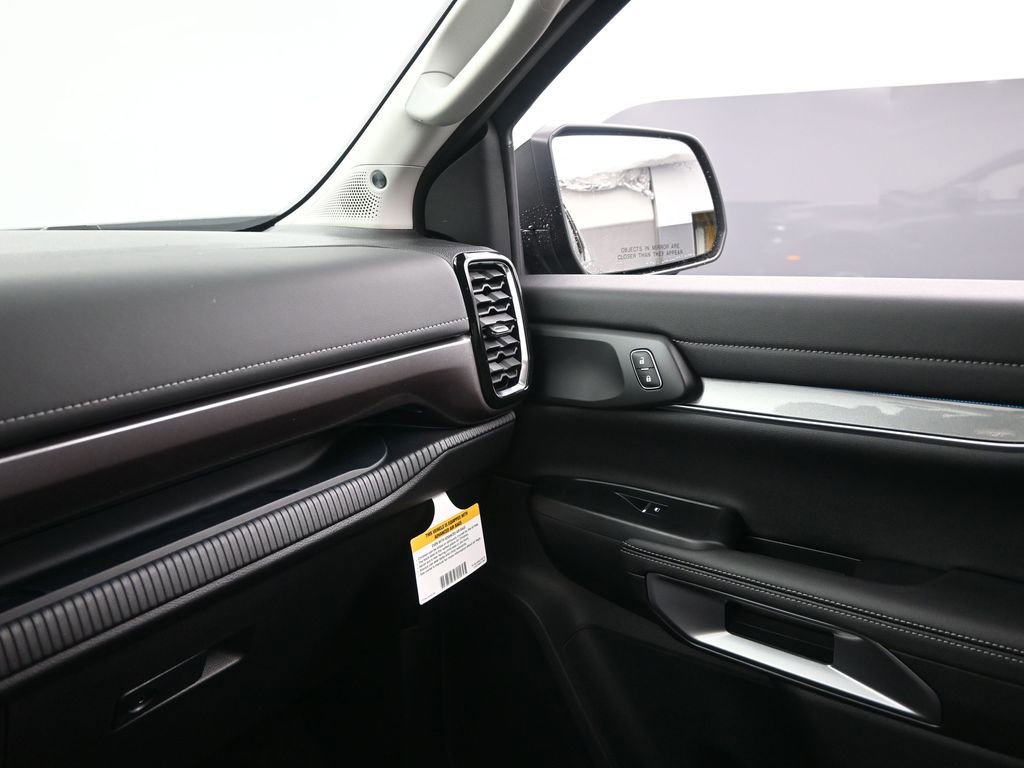 New 2025 Ford Ranger Lariat w/ FX4 Off-Road Package image 27