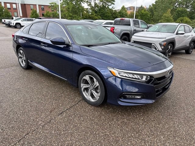 Used 2018 Honda Accord EX image 2