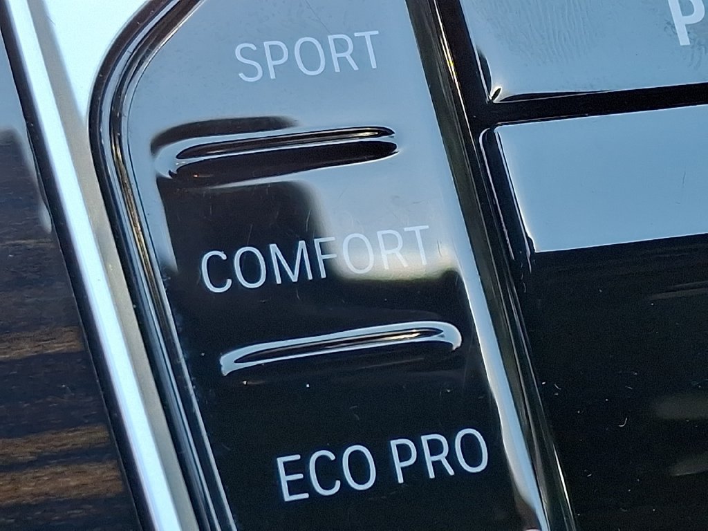 Certified 2026 BMW X5 xDrive40i w/ Climate Comfort Package AWD/4WD image 26