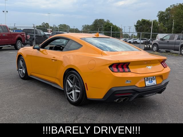 Used 2026 Ford Mustang Coupe RWD image 6