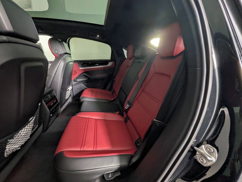 New 2026 Porsche Cayenne Coupe image 24