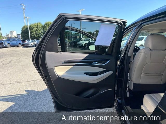Used 2018 Buick Enclave Essence w/ Trailering Package FWD image 27