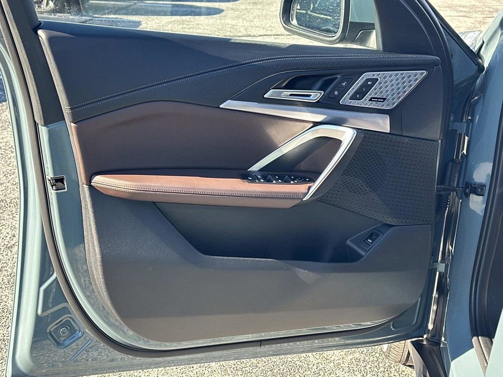 Used 2024 BMW X2 xDrive28i w/ Premium Package image 21