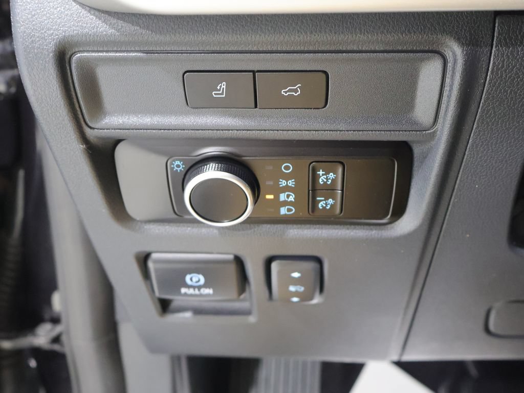 Used 2023 Ford Expedition XLT AWD/4WD image 33