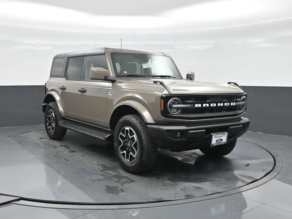 New 2026 Ford Bronco Outer Banks image 15