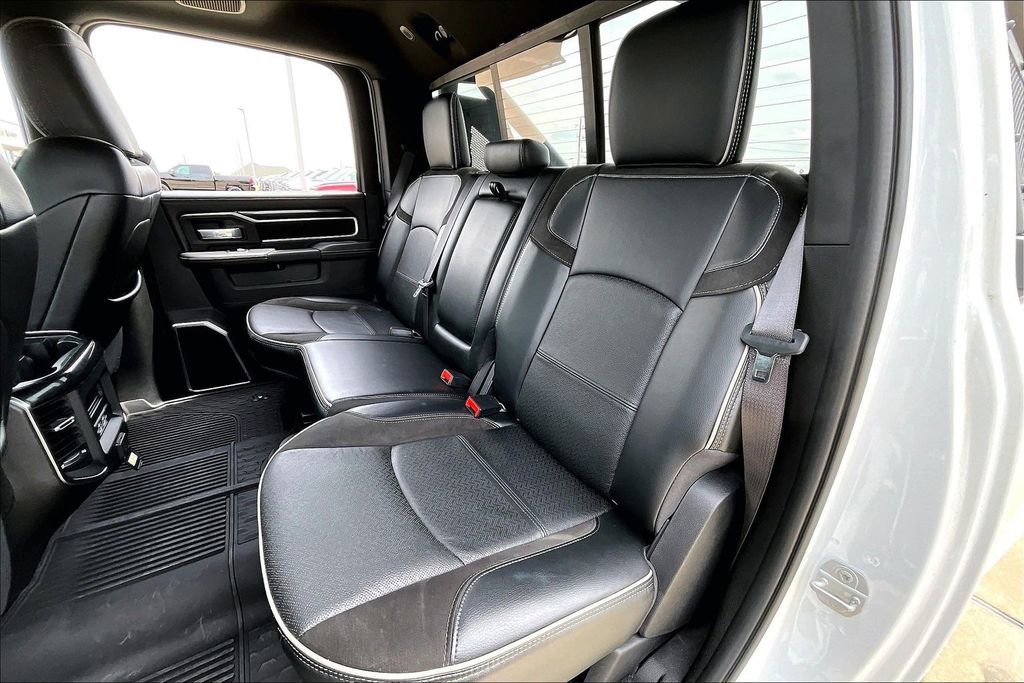Used 2022 RAM 2500 Laramie w/ Night Edition AWD/4WD image 27