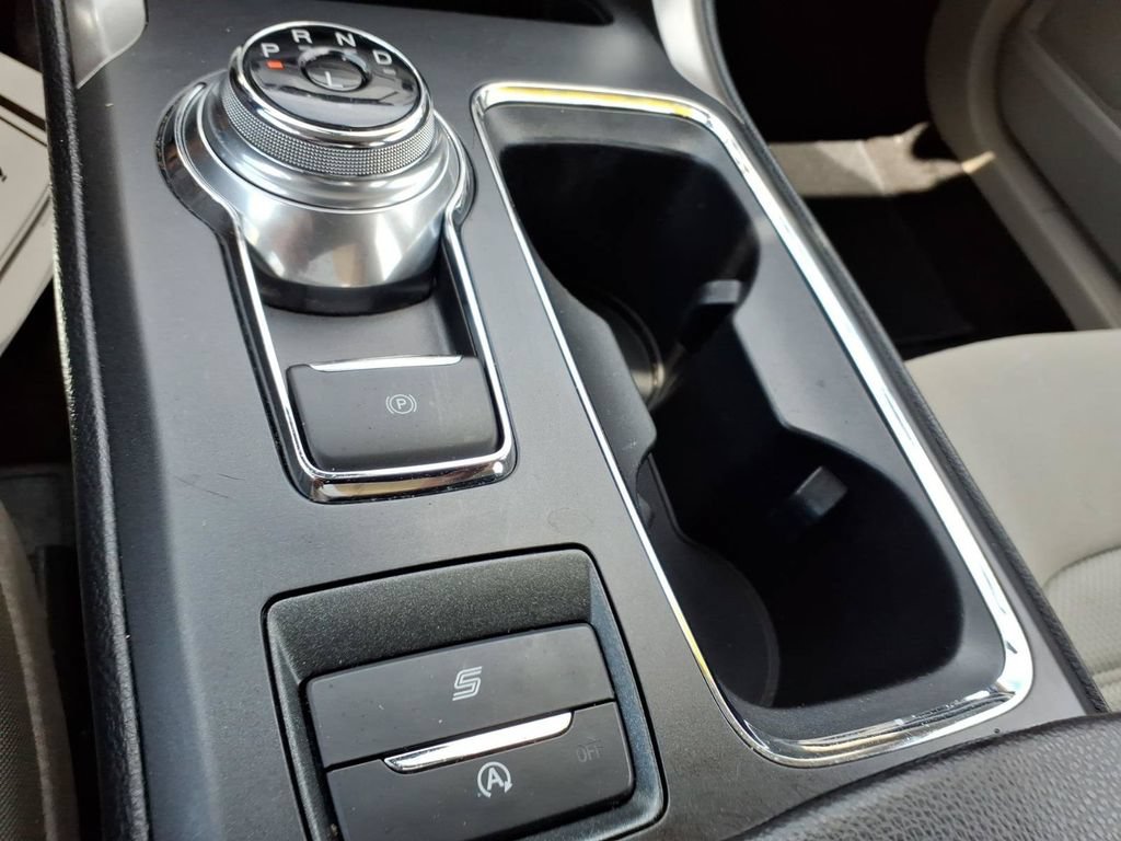 Certified 2020 Ford Fusion SE FWD image 22