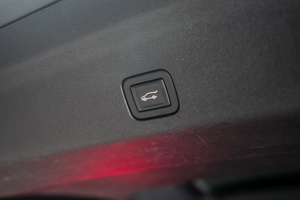 Used 2023 Cadillac Escalade V AWD/4WD image 55