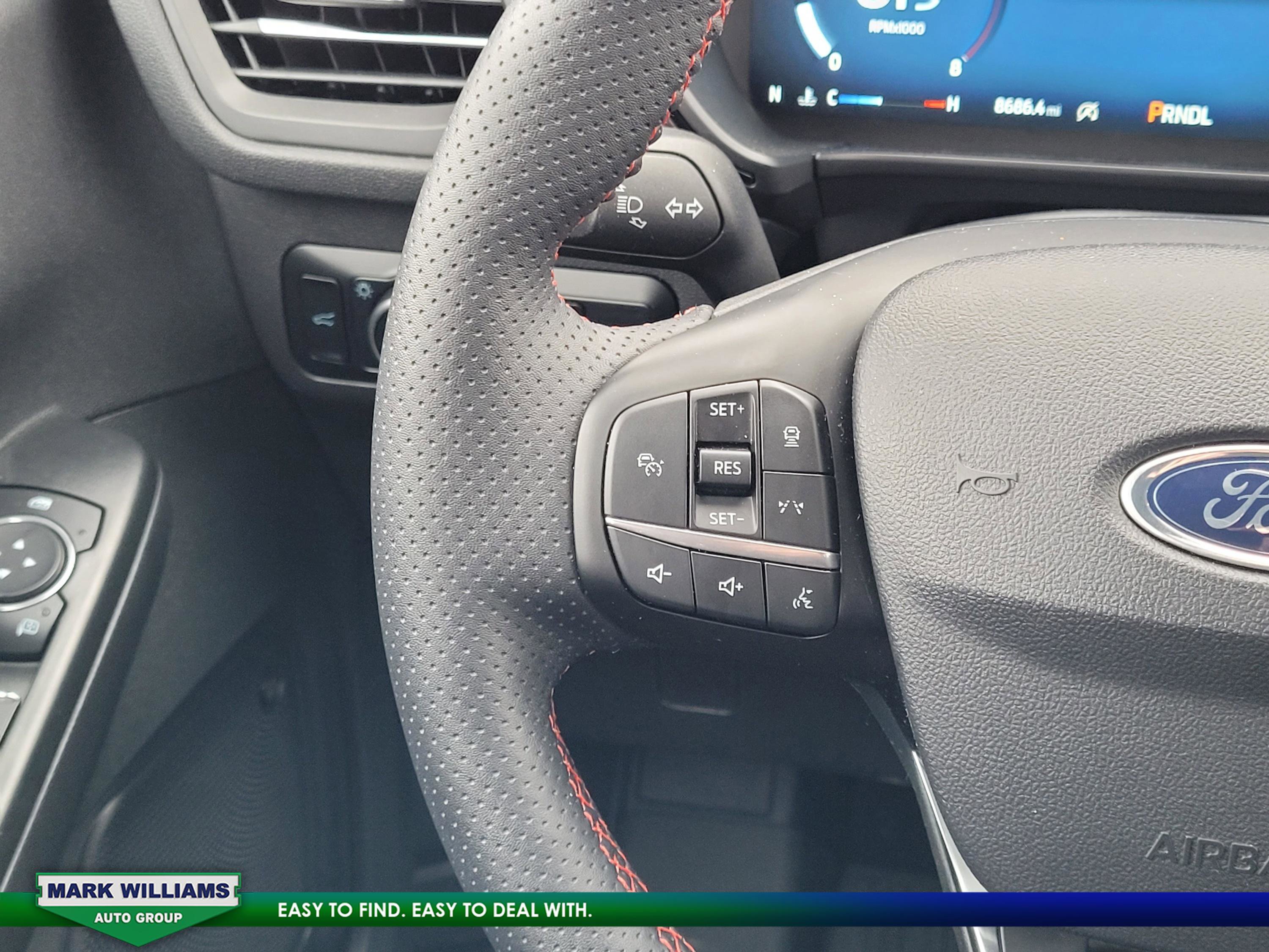 Used 2024 Ford Escape ST-Line Select w/ Tech Pack #2 image 14