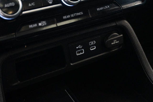 Used 2024 Honda Pilot Elite image 21