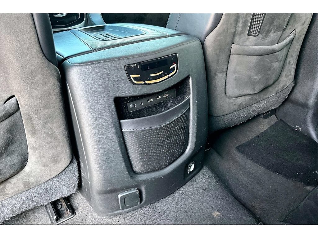 Used 2019 Cadillac Escalade ESV Platinum AWD/4WD image 13