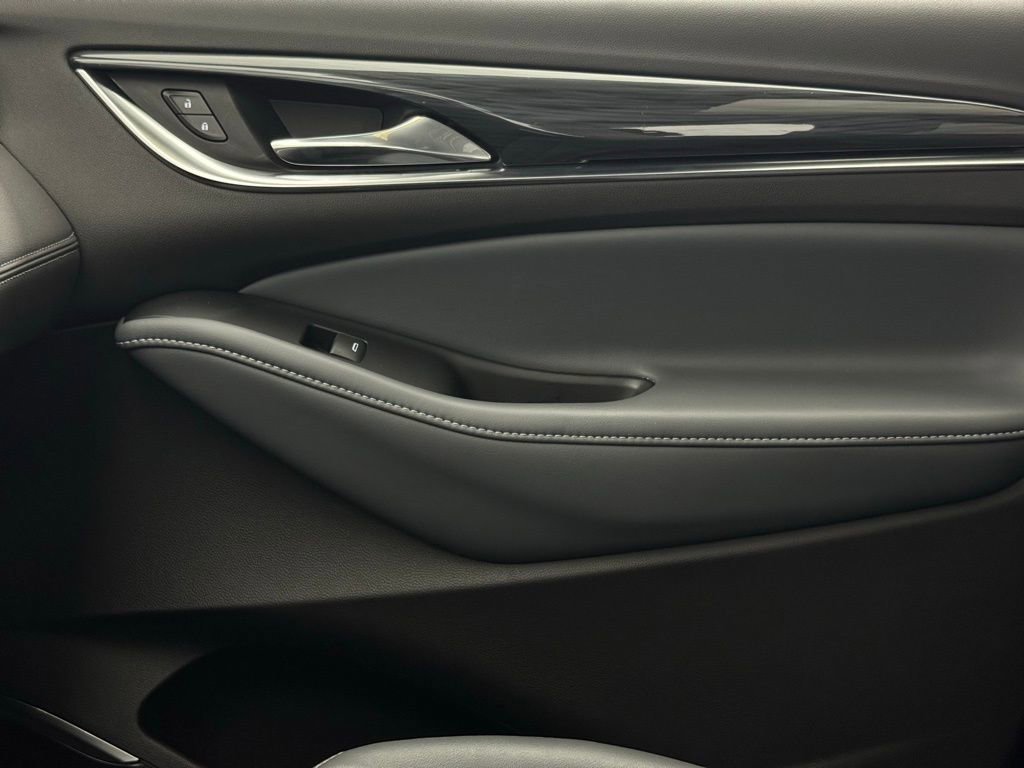 Used 2023 Buick Enclave Essence w/ Experience Buick Package image 47