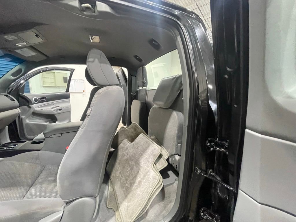 Used 2010 Toyota Tacoma 4x4 Access Cab V6 image 31