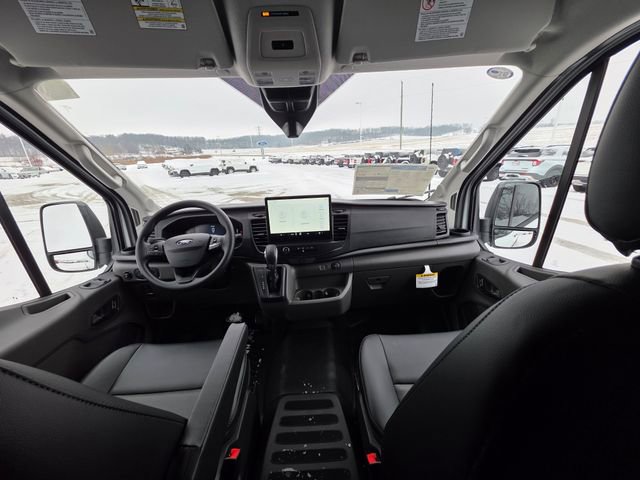 New 2026 Ford Transit 250 148 Medium Roof image 32