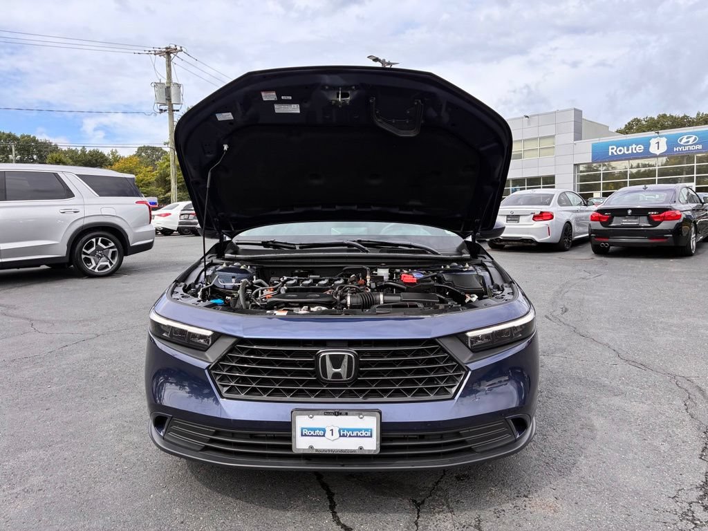 Used 2024 Honda Accord EX image 10
