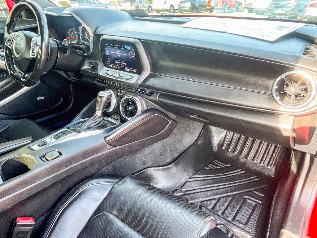 Used 2019 Chevrolet Camaro SS image 33