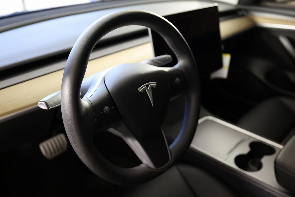 Used 2023 Tesla Model 3 Performance AWD/4WD image 18