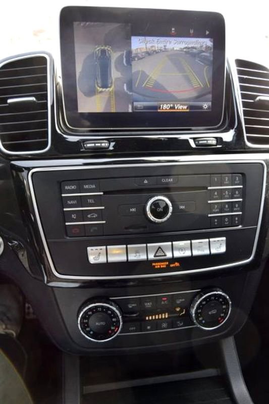 Used 2019 Mercedes-Benz GLE 43 AMG 4MATIC w/ Premium 3 Package image 26