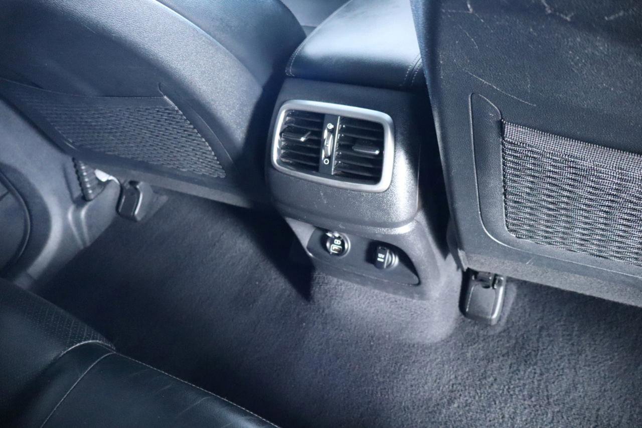 Used 2018 Kia Sorento EX FWD image 38
