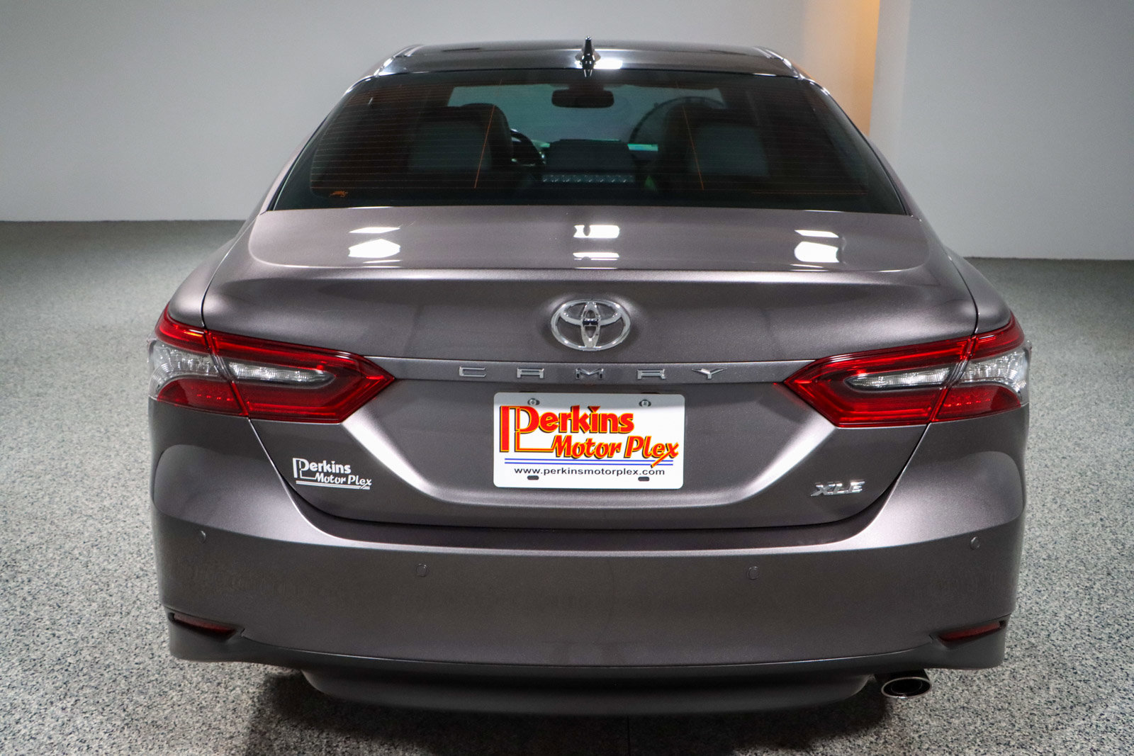 Used 2022 Toyota Camry XLE w/ Navigation Package image 8