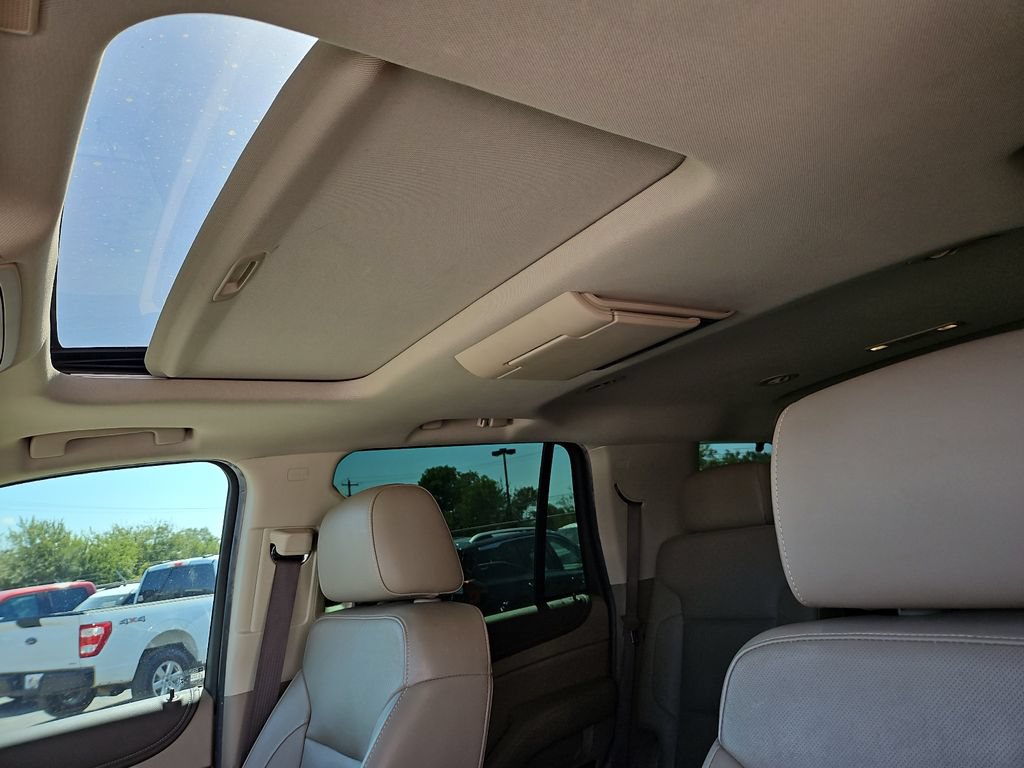 Used 2018 GMC Yukon SLT w/ Open Road Package AWD/4WD image 19