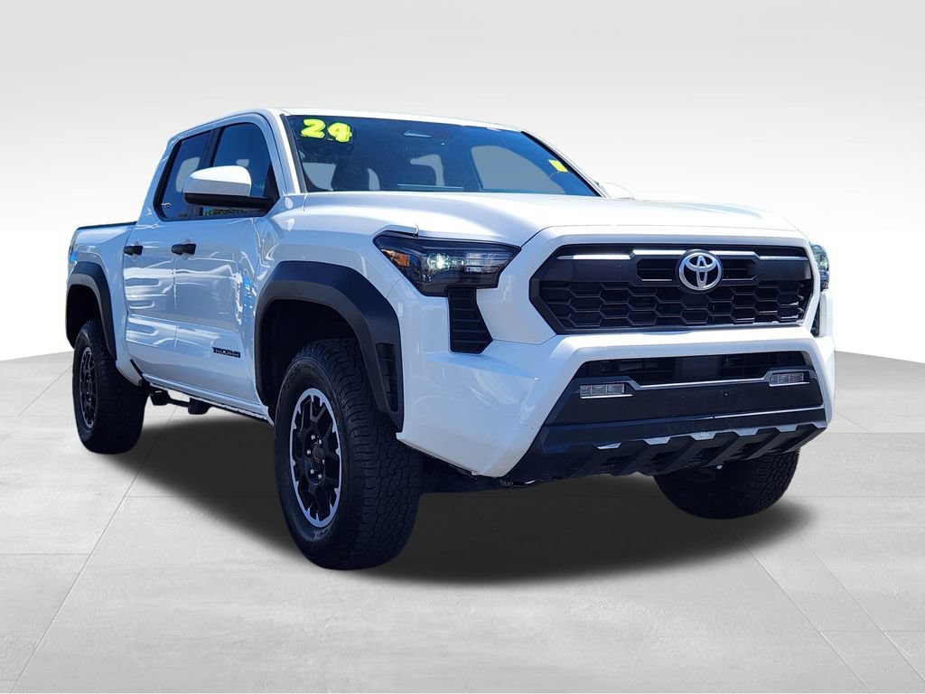 Used 2024 Toyota Tacoma TRD Off-Road AWD/4WD image 3