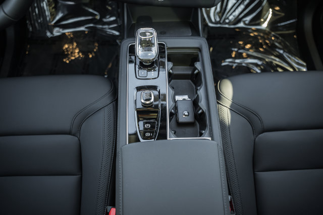 New 2027 Volvo XC90 B6 Plus AWD/4WD image 29