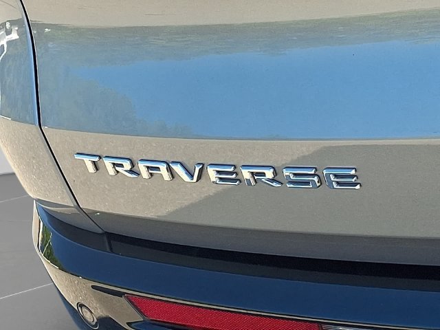 Used 2025 Chevrolet Traverse High Country w/ LPO, Floor Liner Package FWD image 37