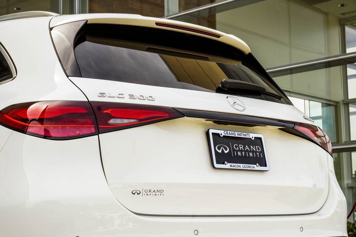 Used 2026 Mercedes-Benz GLC 300 4MATIC image 13