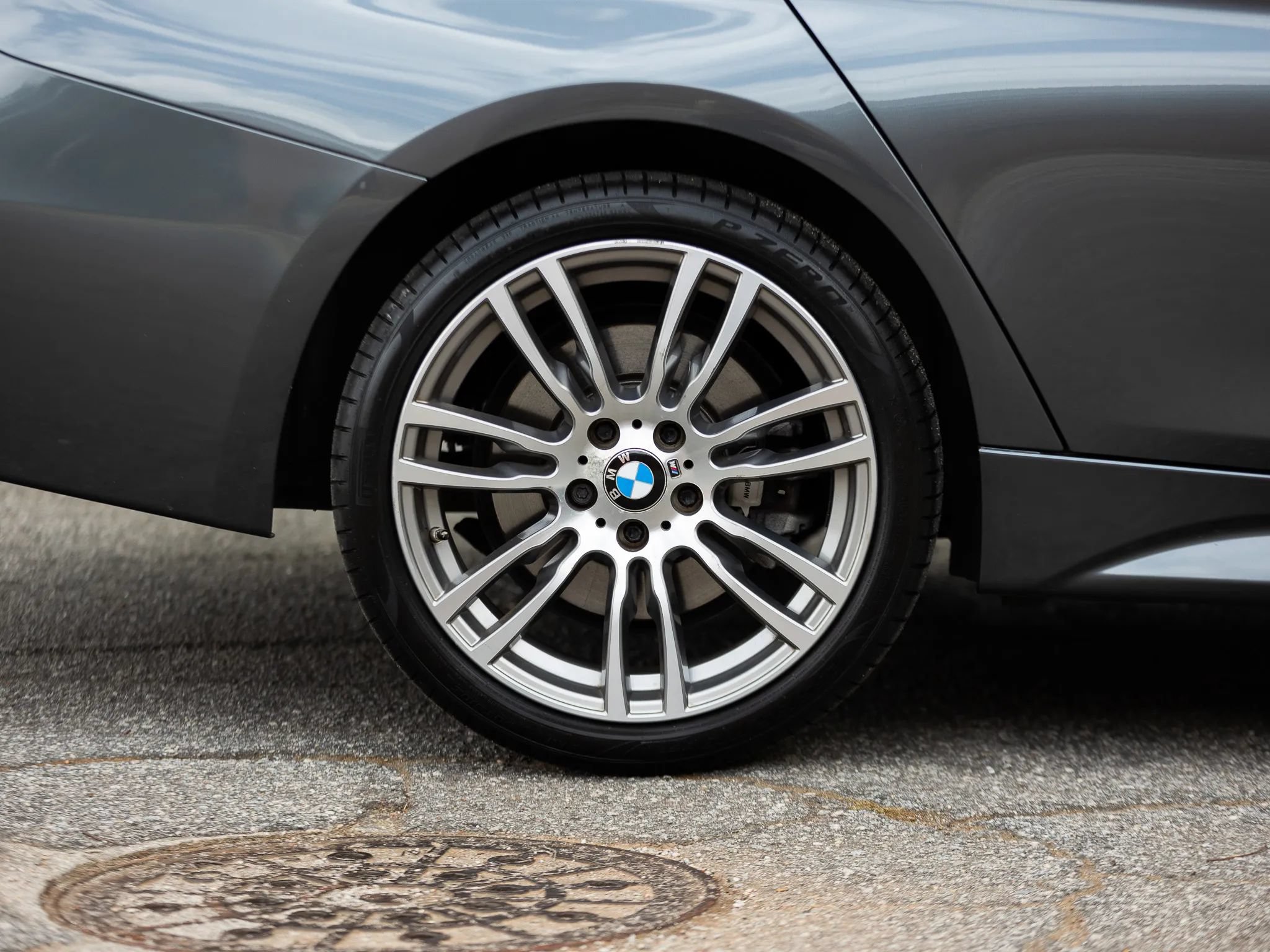 Used 2016 BMW 340i xDrive Sedan AWD/4WD image 15