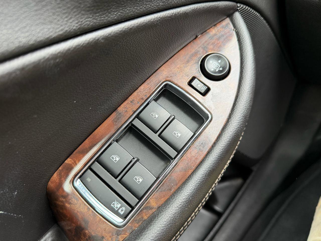 Used 2015 Chevrolet Impala LT w/ Convenience Package FWD image 30