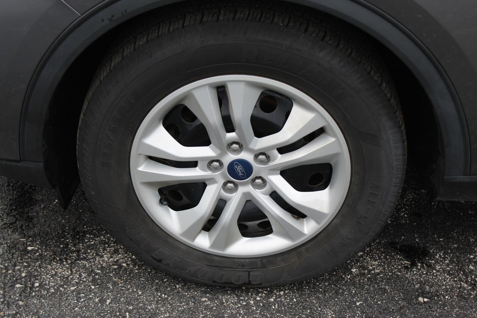 Used 2021 Ford Escape S FWD image 2