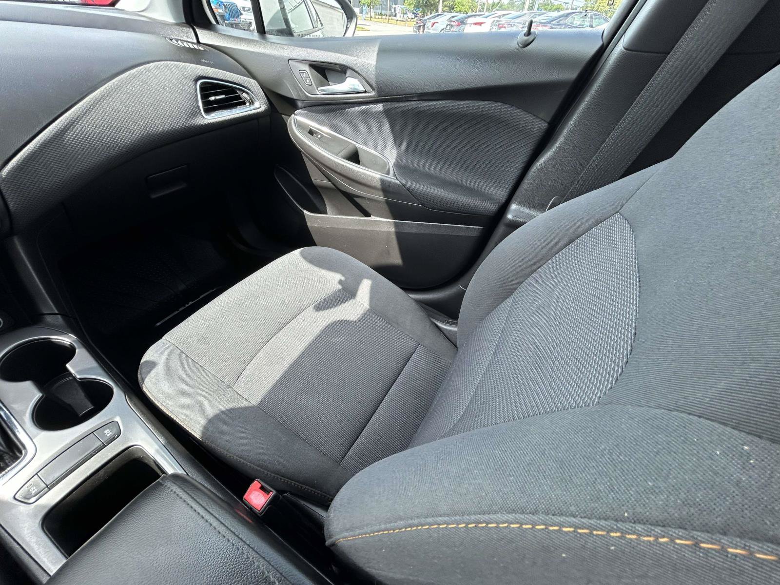 Used 2019 Chevrolet Cruze LS w/ LS Convenience Package FWD image 14