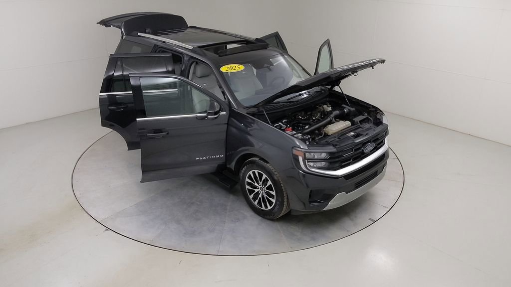 Certified 2025 Ford Expedition Platinum AWD/4WD image 50
