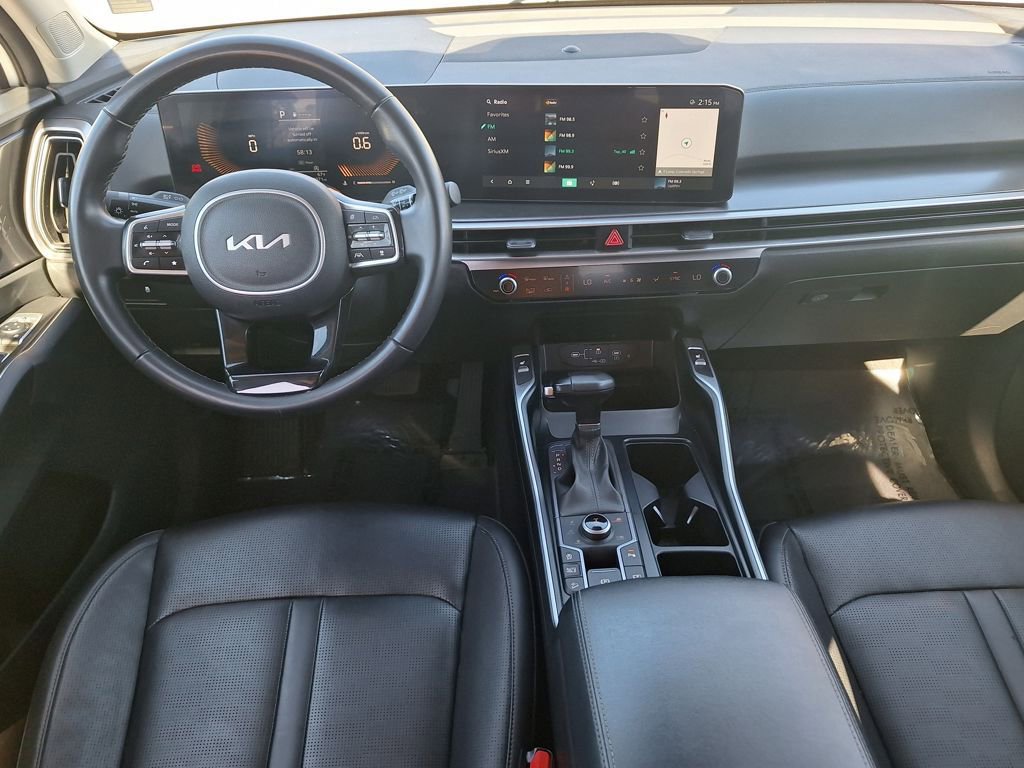 Used 2024 Kia Sorento S image 15