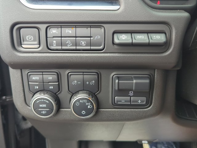 Used 2022 Chevrolet Tahoe High Country AWD/4WD image 36