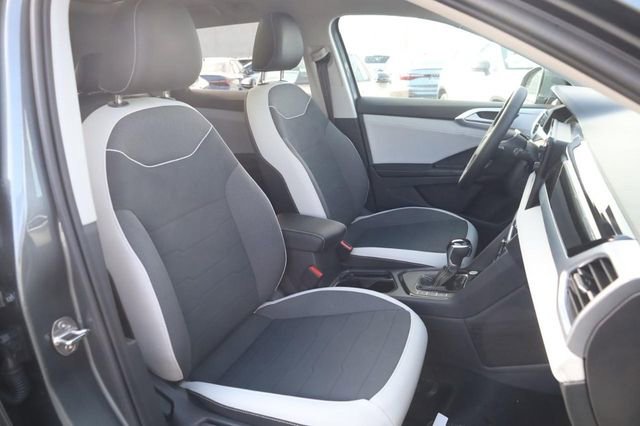 New 2026 Volkswagen Taos SE image 19