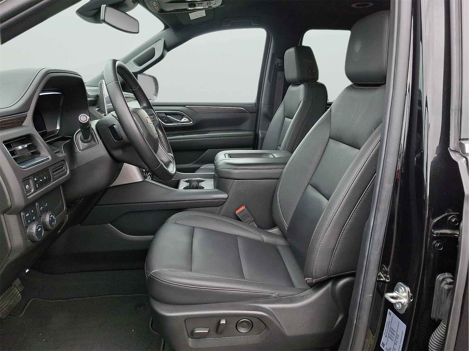 Used 2024 Chevrolet Suburban LT AWD/4WD image 44