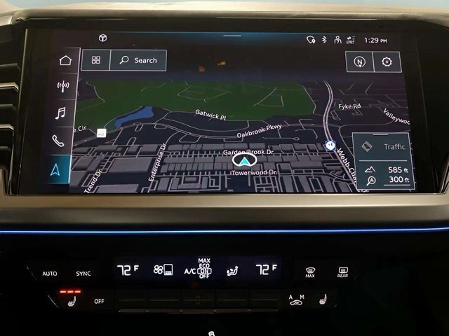 Used 2024 Audi Q4 e-tron Prestige image 43