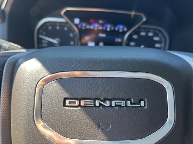 Used 2021 GMC Yukon XL Denali w/ Denali Premium Package image 40