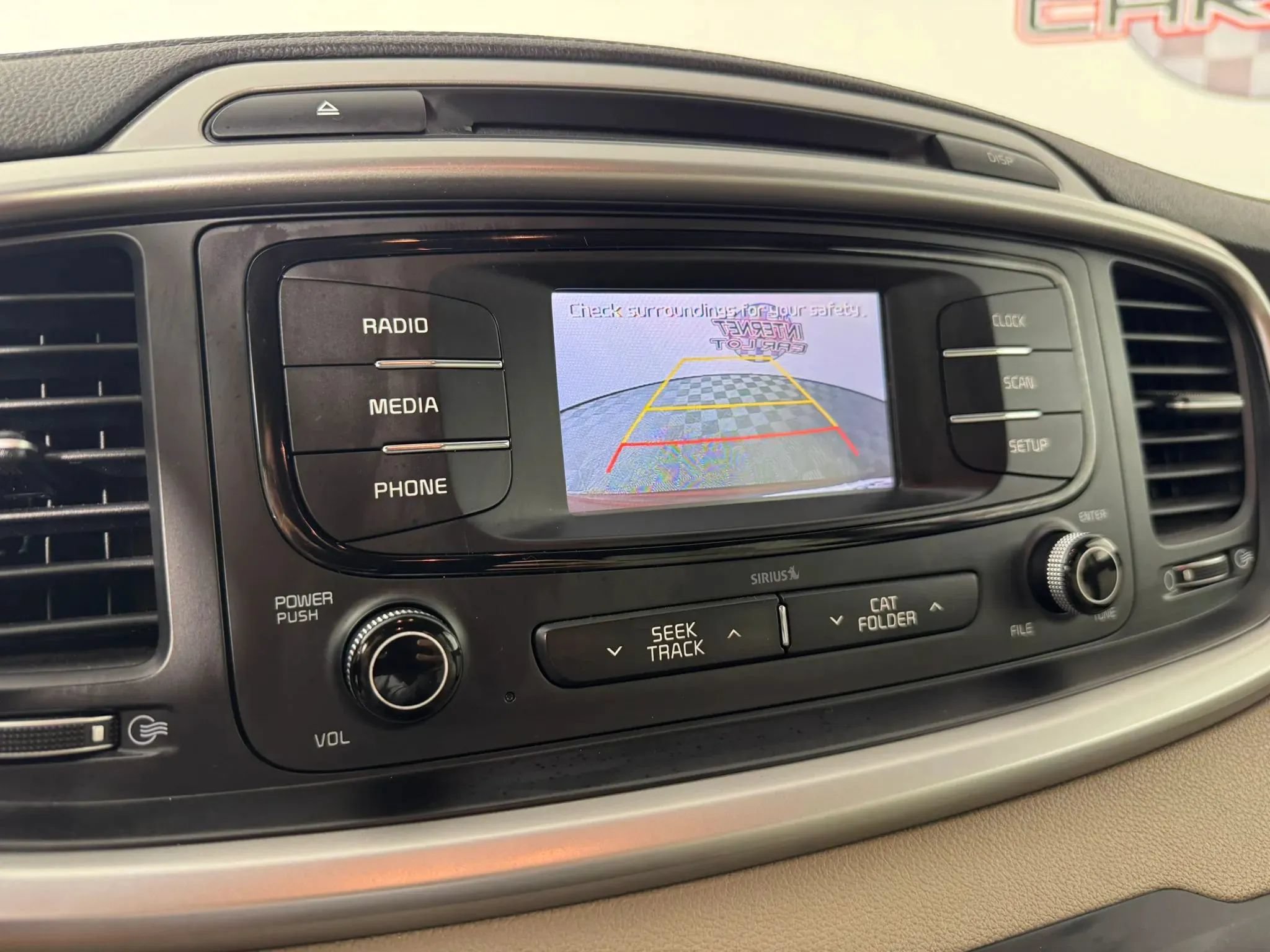 Used 2017 Kia Sorento AWD image 17
