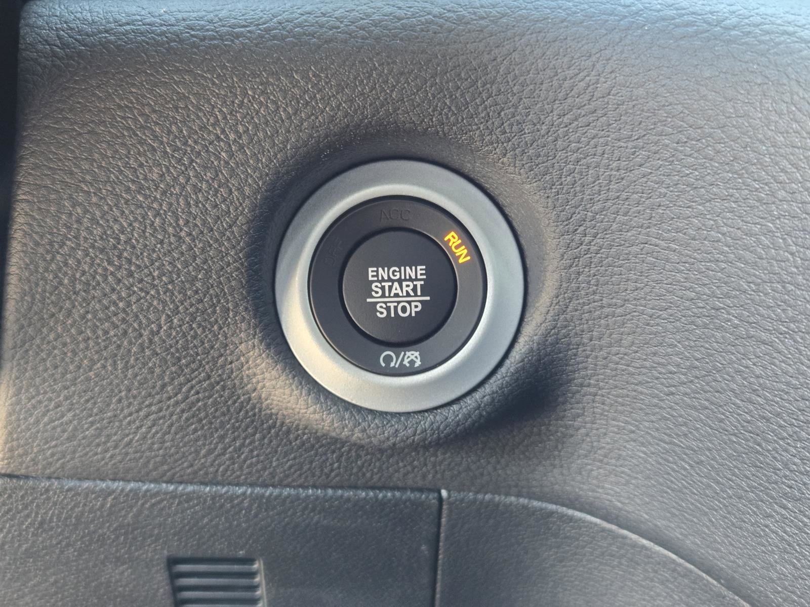 New 2026 Chrysler Pacifica Select w/ S Appearance Package image 13