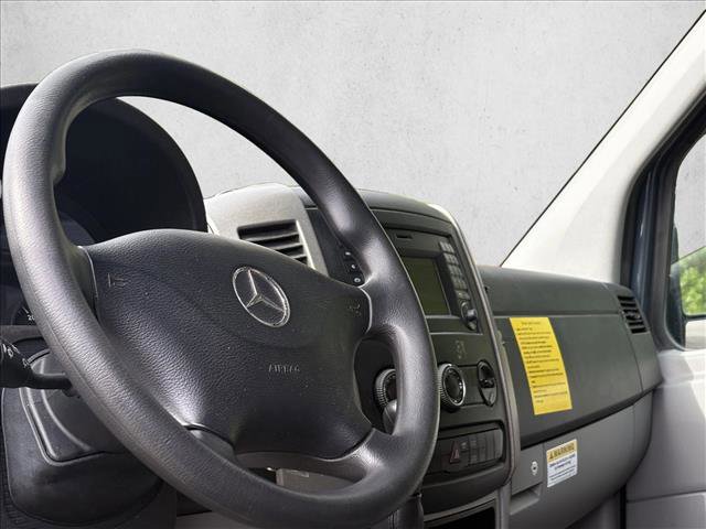 Used 2018 Mercedes-Benz Sprinter 2500 image 12