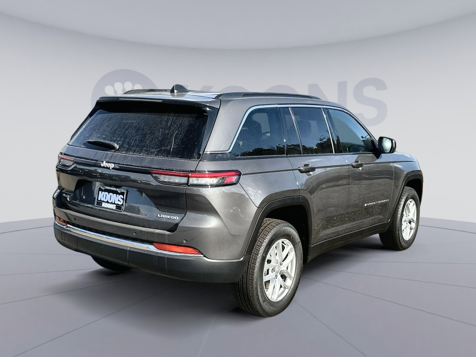 New 2025 Jeep Grand Cherokee Laredo w/ Luxury Tech Group I image 7