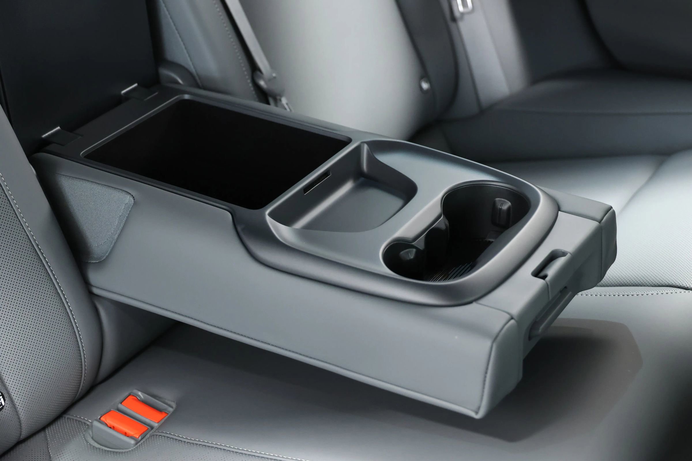 Used 2024 Lucid Air Pure image 75