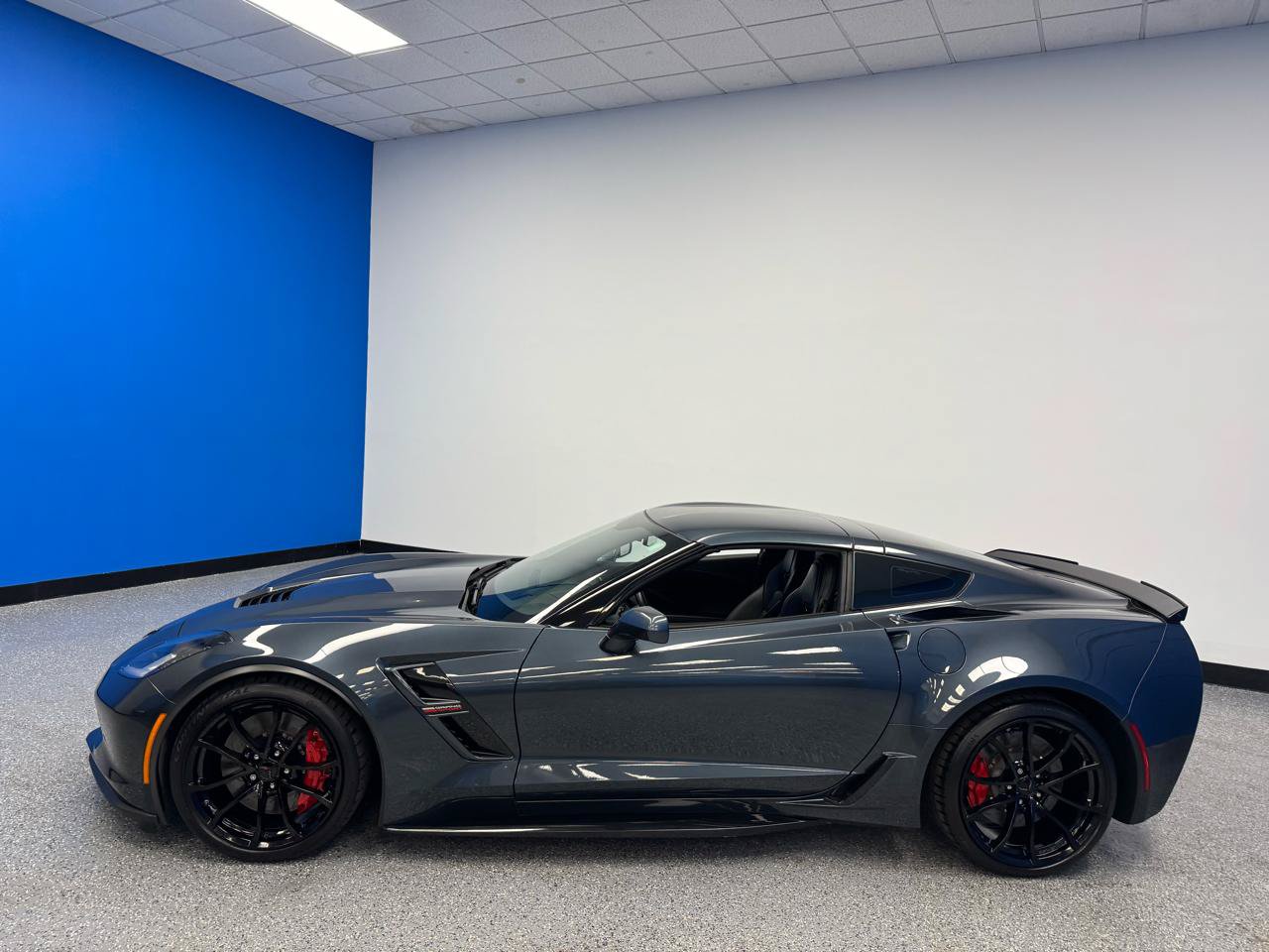 Used 2019 Chevrolet Corvette Grand Sport RWD image 8