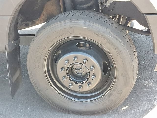 Used 2017 Ford F550 4x4 Crew Cab Super Duty image 23