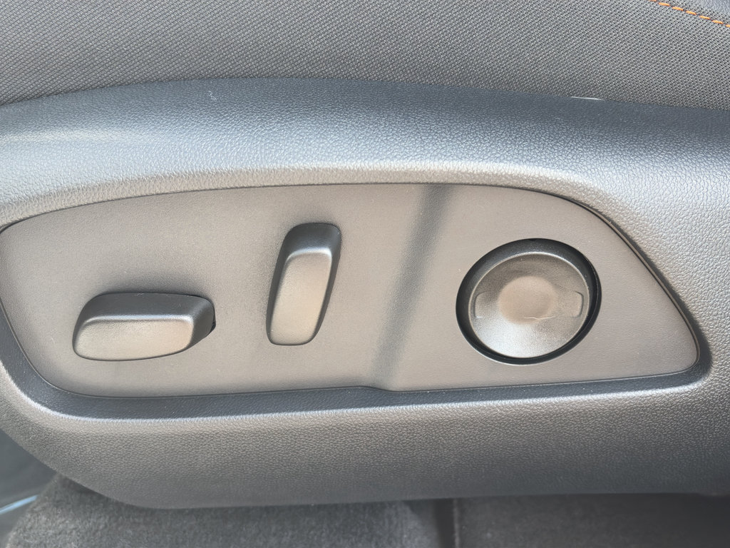 New 2027 Chevrolet Equinox ACTIV w/ Safety and Technology Package AWD/4WD image 12