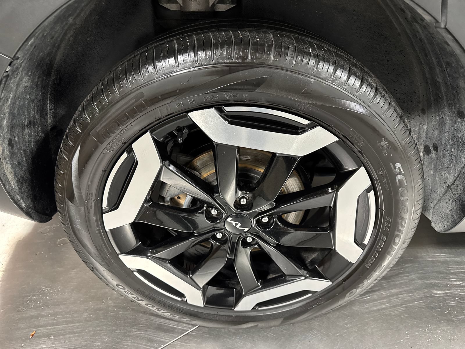 Used 2025 Kia Telluride S AWD/4WD image 13