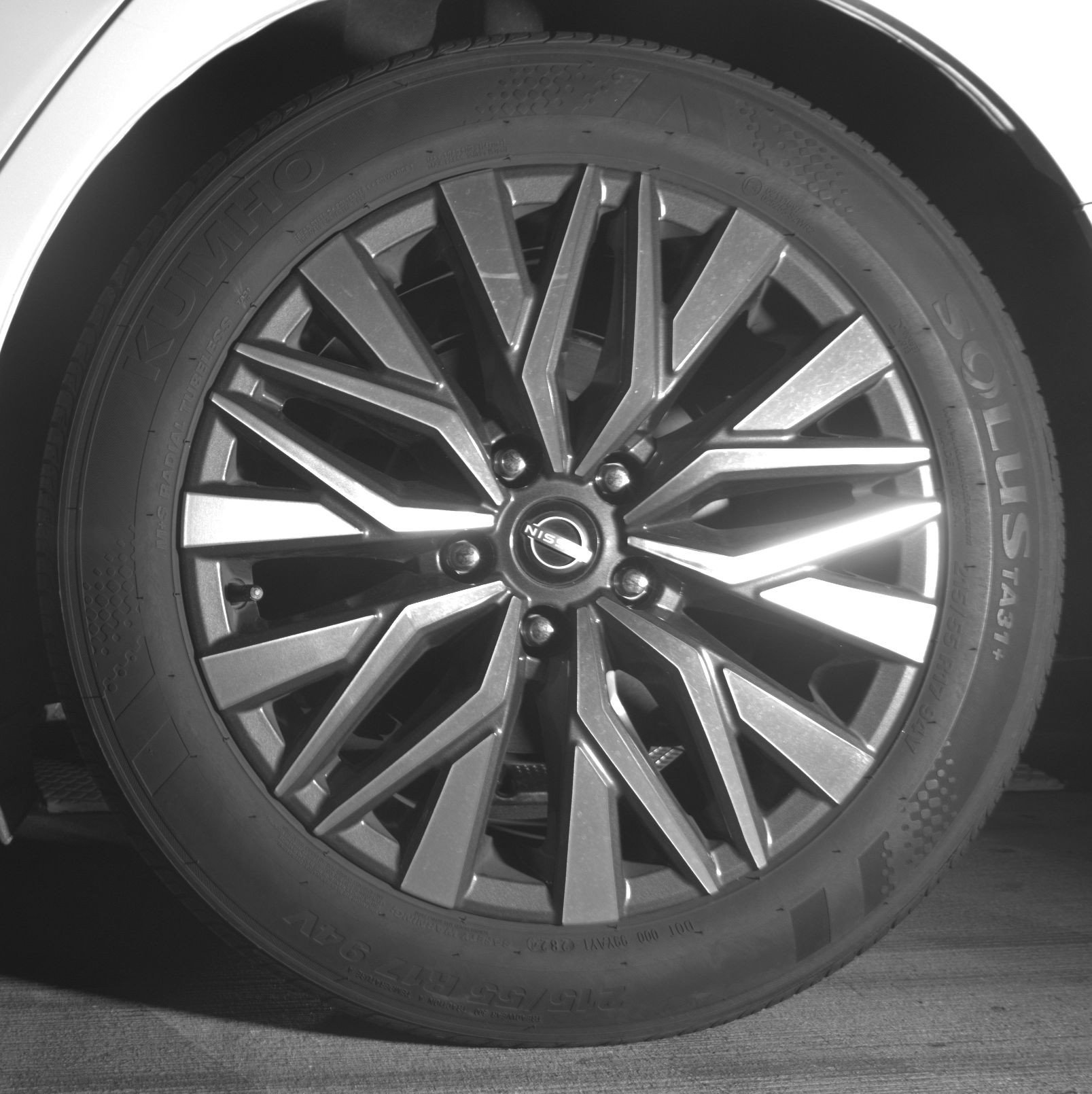 Used 2025 Nissan Altima 2.5 SV image 14